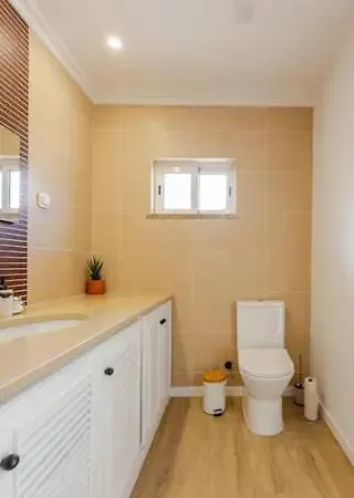 度假居 Brisamarvilas Sea View, 5 Min Walk To Town & 12e13