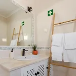 Brisamarvilas Sea View, 5 Min Walk To Town & 12e13