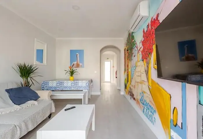 Brisamarvilas Sea View, 5 Min Walk To Town & 12e13 *